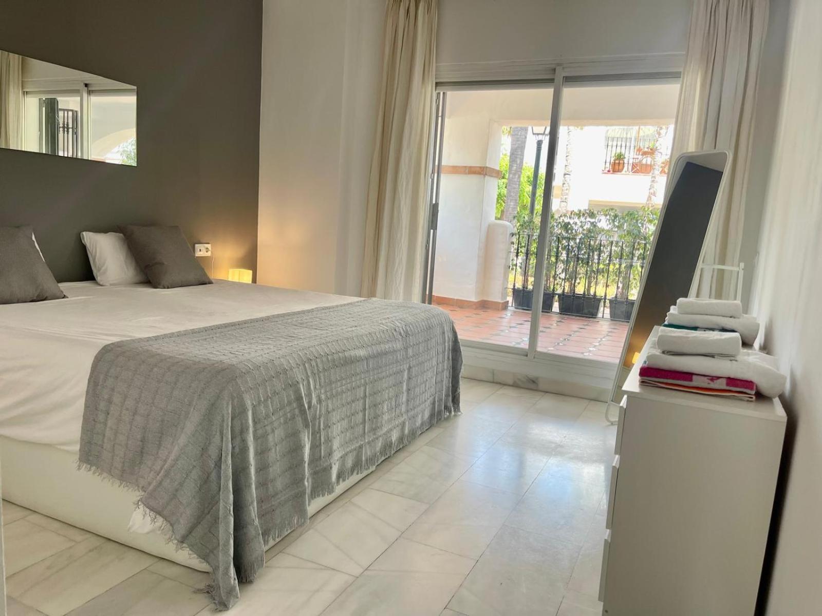 Solguest Apt A 7 Minutos De Puerto Banus 1ª Linea Playa!!! Marbella Eksteriør bilde